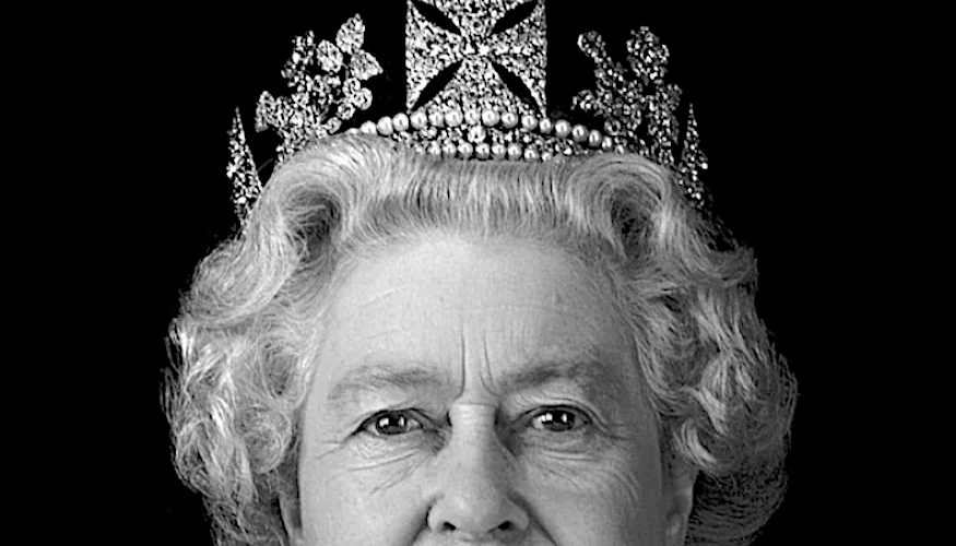 black and white image of Elizabeth II, the last queen of england